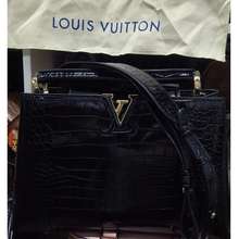 LV x YK LOUIS VUITTON Capucines MM Bag Purse M21728 Yayoi Kusama collection
